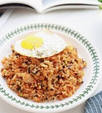 Kimchi Bokeumbap